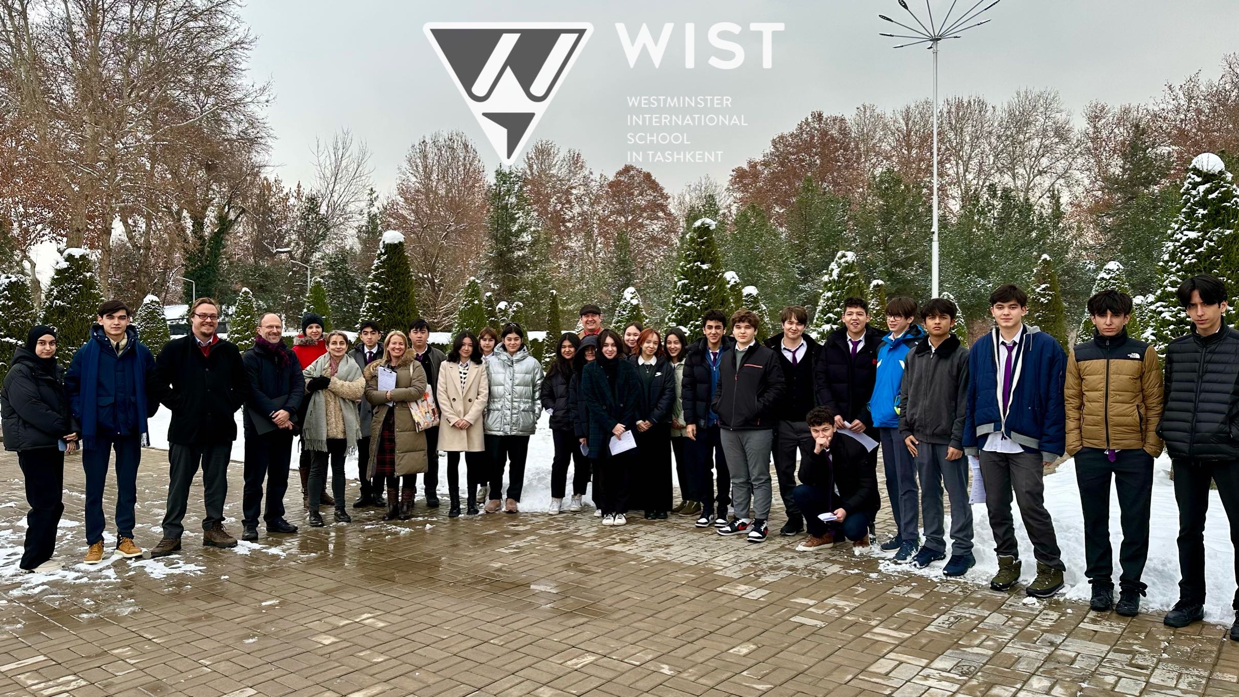 Visit to “Being Van Gogh” Exhibition